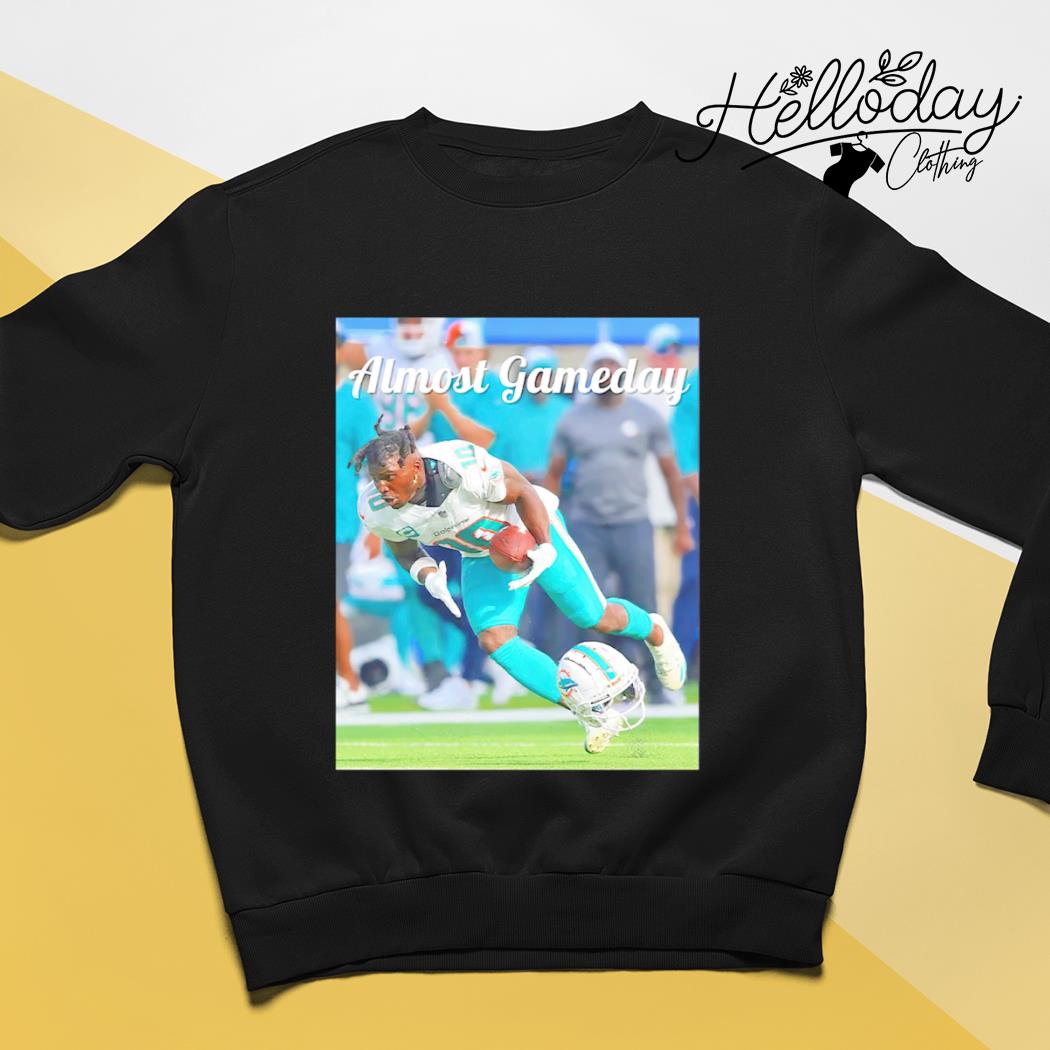 Tyreek Hill Miami Dolphins No Helmet shirt, hoodie, sweater, long